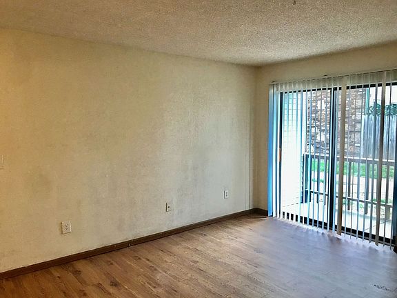 4th image of 1251 E Guinevere Ct #8