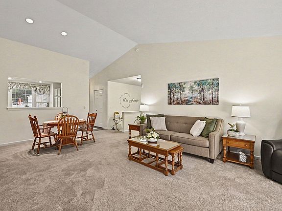 4th image of 1635 Quail Run Dr #77
