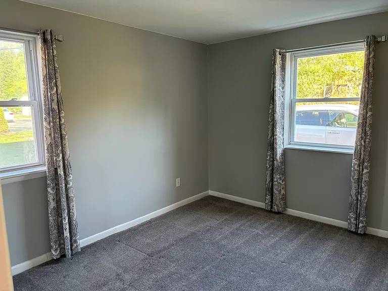 21 Windsor Rd #1 — Photo 11