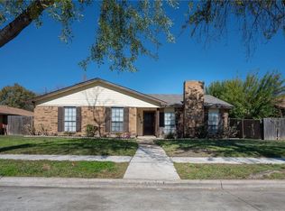 2018 Burrows Trl, Grand Prairie, TX 75052