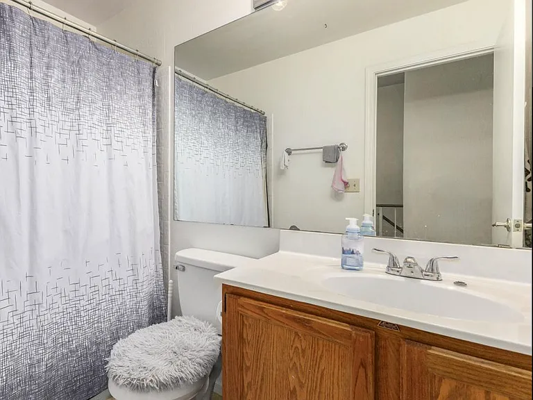 500 N Roosevelt Ave #115-1 — Photo 6