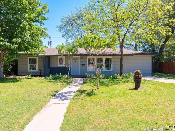 130 EWING PL, San Antonio, TX 78201