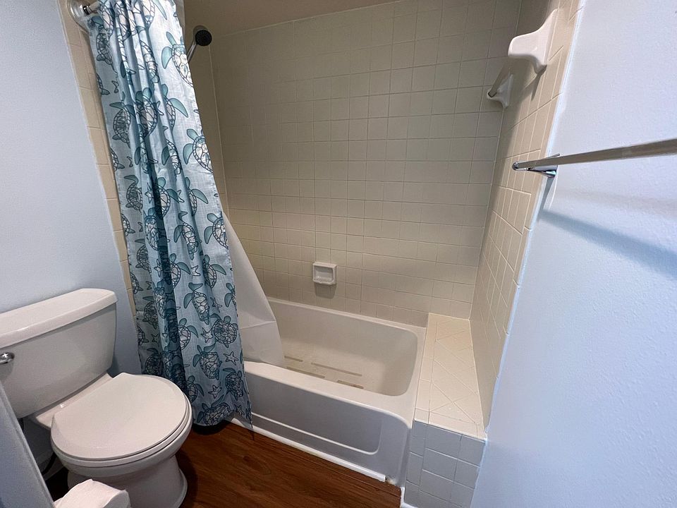Master bath with new toilet