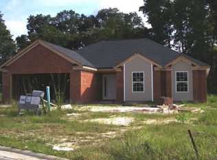 10 Montero Dr, Savannah, GA 31405