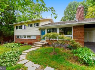 6718 Old Chesterbrook Rd, Mc Lean, VA 22101