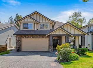 23746 110th Ave, Maple Ridge, BC V2W 1E7