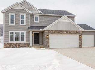 778 Stepping Stone Dr SW, Byron Center, MI 49315