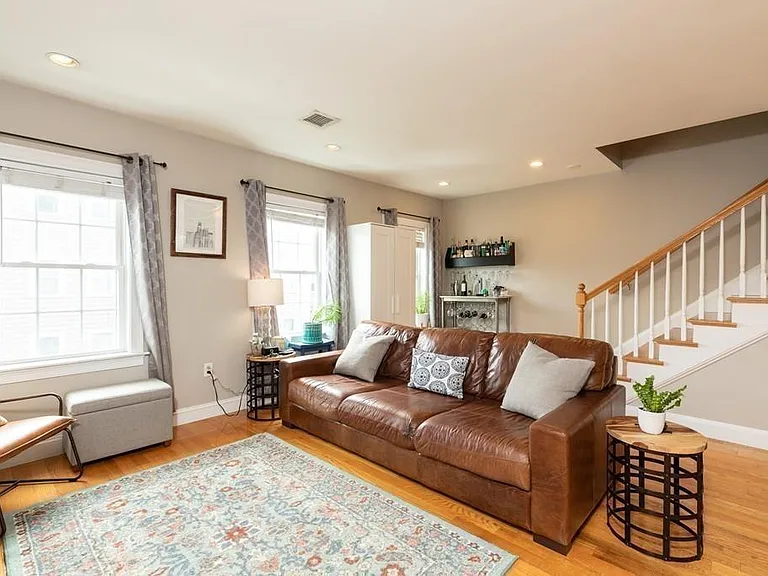 142 D St #2 — Photo 8