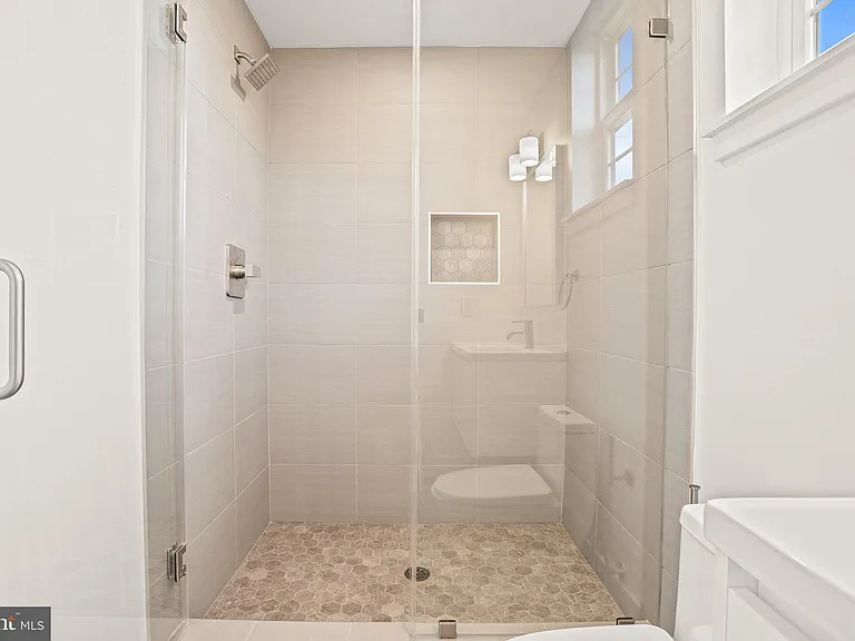 150 Fairmount Ave #2 — Photo 7