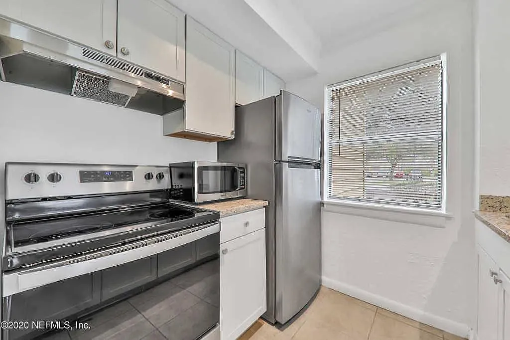1 bed, 463 sqft, $1,395 — Photo 2