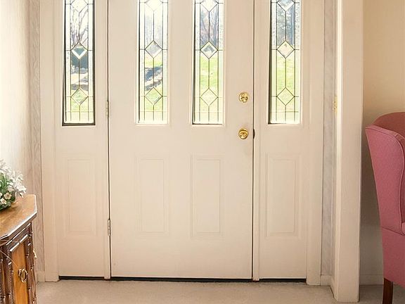 4th image of 1015 Woodbine Pl NE