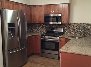 30 Winterberry Ct #30, Glassboro, NJ 08028