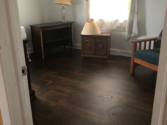 4th image of 4713 Eanes Ln