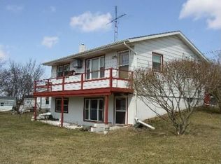 60666 Shoreline Dr, Burr Oak, MI 49030