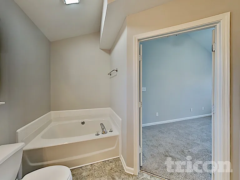 3906 Windsorwood Ct — Photo 9