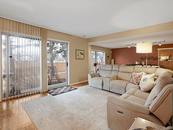 5th image of 4050 Dundee Rd APT 105