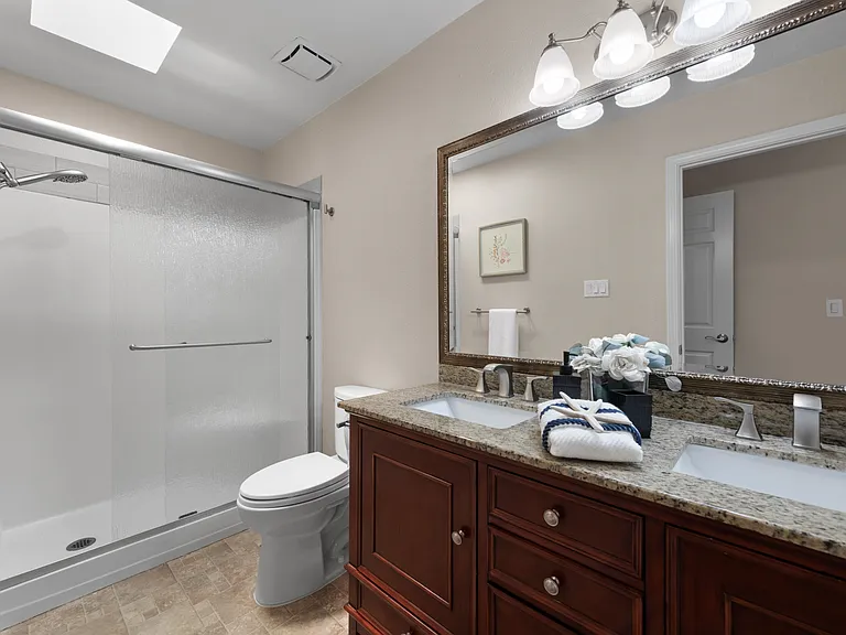 318 Lone Oak Dr — Photo 19
