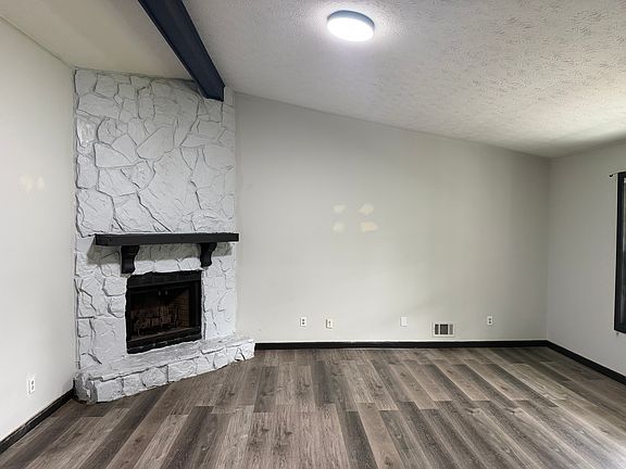 5th image of 2153 Cruse Rd