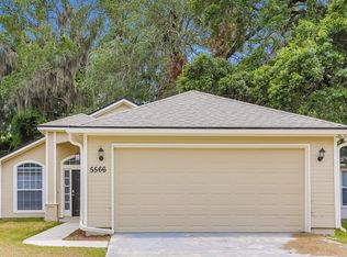 5566 Oak Crossing Dr, Jacksonville, FL 32244