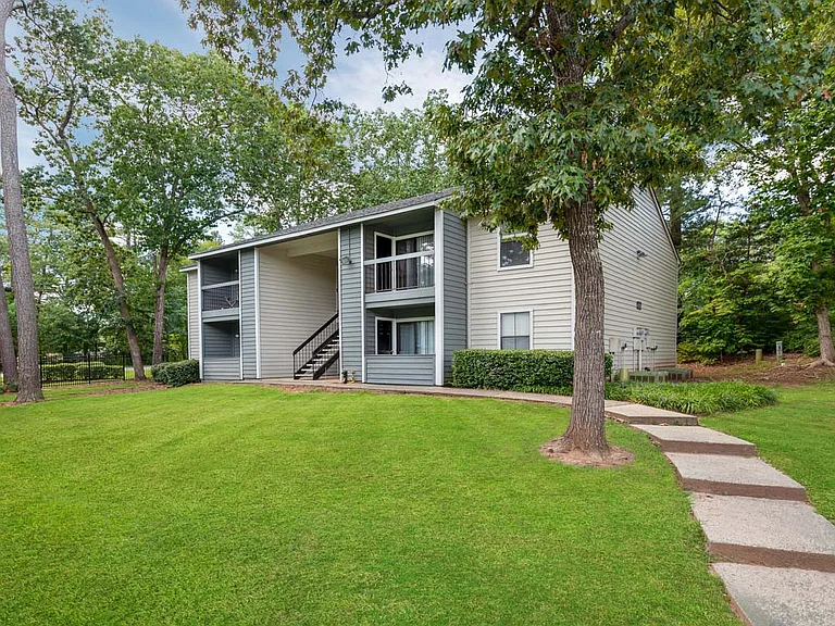 Emerald Place — Photo 19
