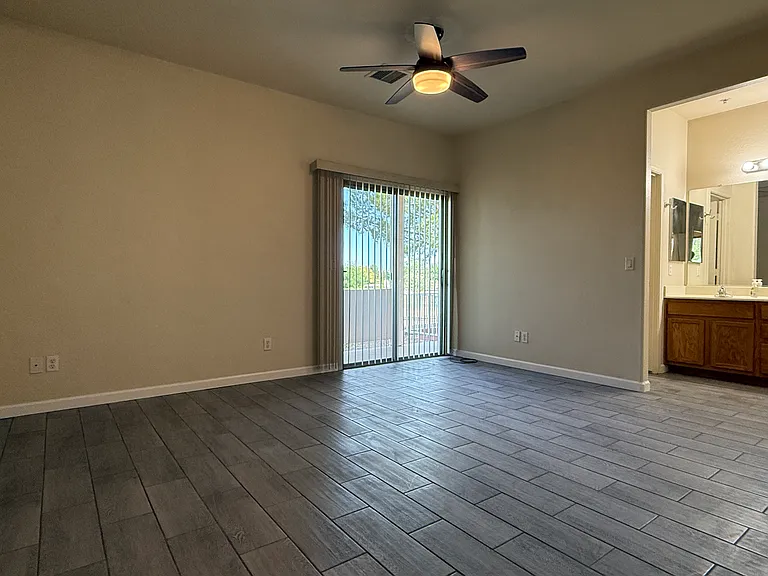935 Salida Ln — Photo 8