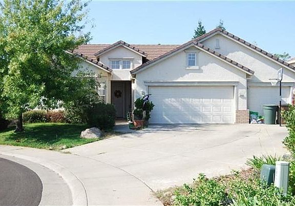 4th image of 240 Towle Ct
