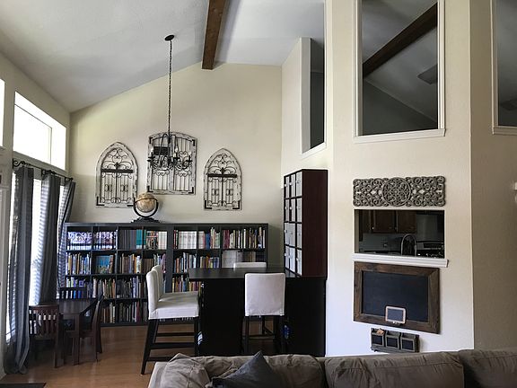 Dining/library