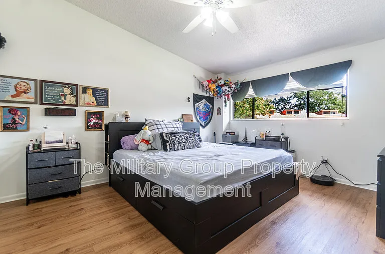 4814 Kingsmeadow Ln — Photo 11