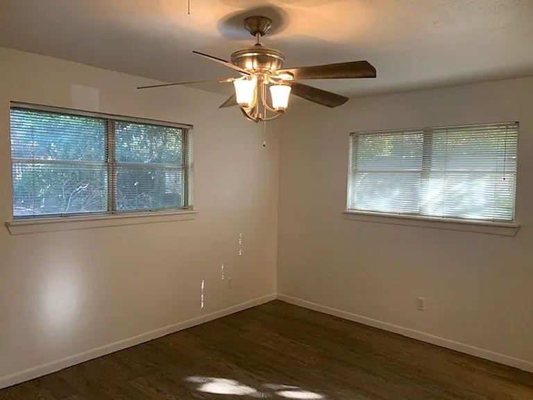 2820 Southgate Dr — Photo 14