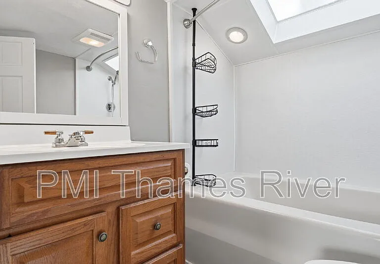 33 Laurel St — Photo 37