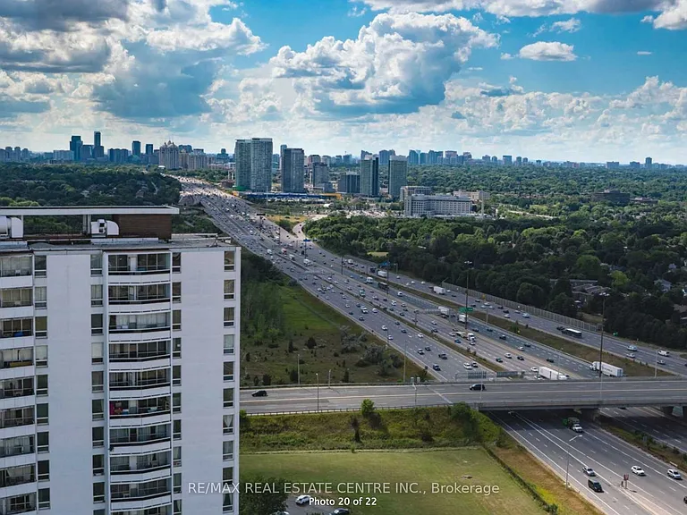 50 Graydon Hall Dr #108 — Photo 25