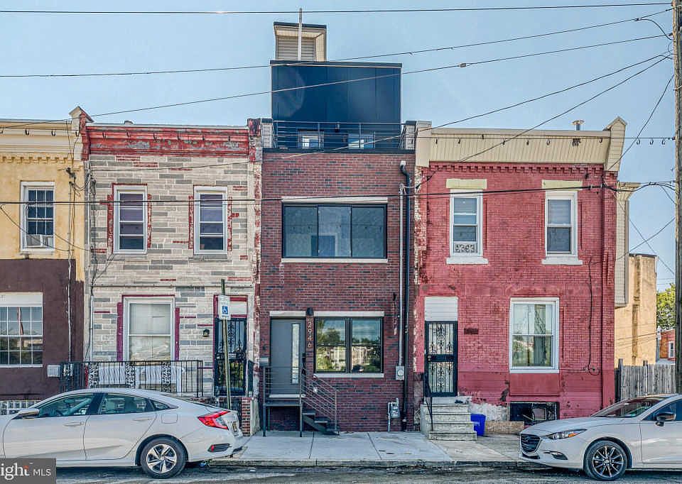 1st image of 2946 W Glenwood Ave