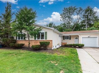 16 Newgate Rd, Buffalo, NY 14226