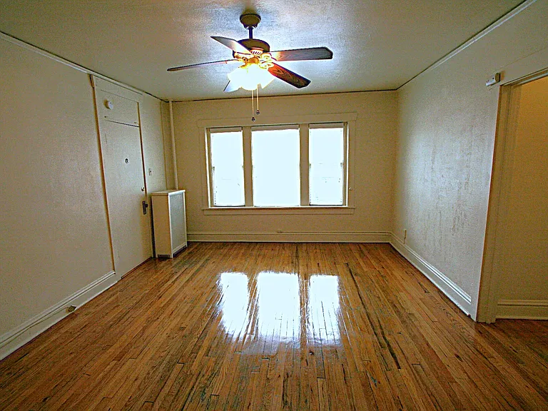 730 E 12th Ave #10 — Photo 2