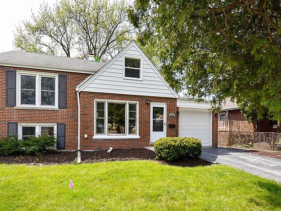 3rd image of 1814 Spruce Ave