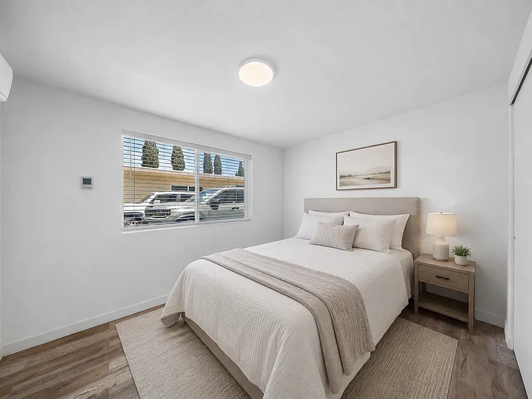 12914 Doty Ave — Photo 20