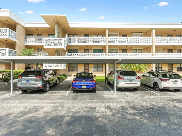 4920 Locust St NE APT 115, Saint Petersburg, FL 33703