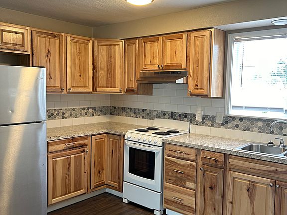 4th image of 817-899 25th St SE #883