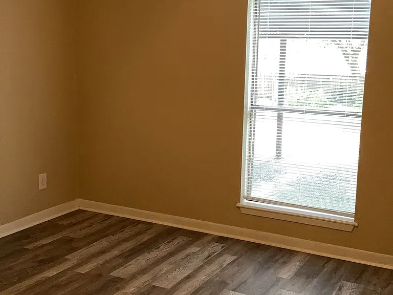 4117 Bill Owens Pkwy #B — Photo 4