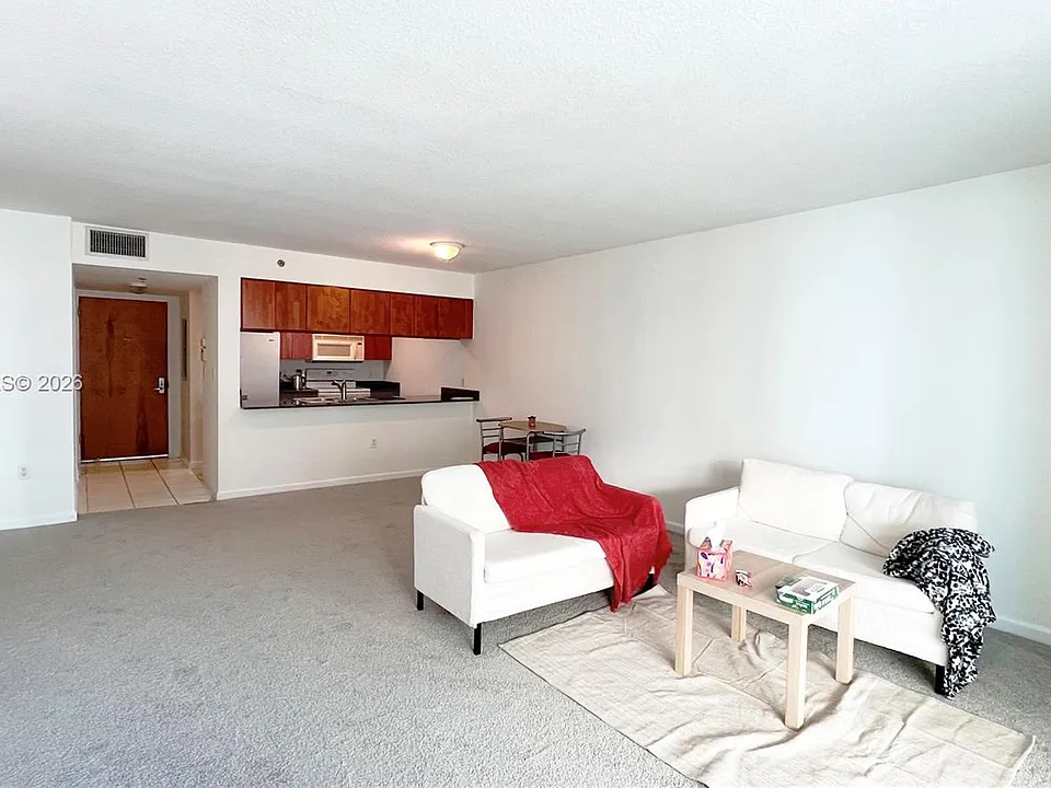 1200 Brickell Bay Dr #2814