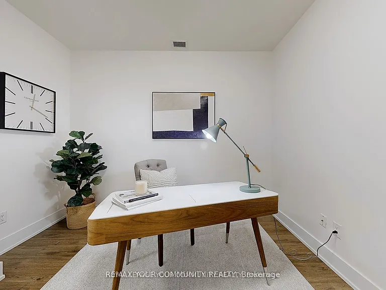 111 Saint Clair Ave W #1828 — Photo 22