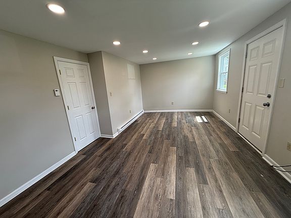 5th image of 318-320 Church St #2