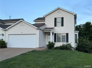 549 Donna Marie Dr, Wentzville, MO