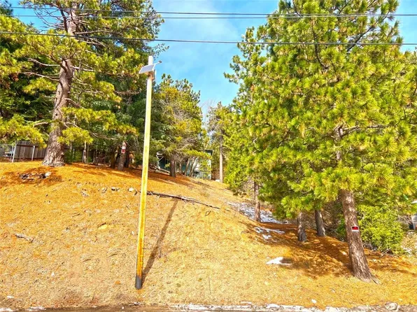 31308 Easy Dr #28, Running Springs, CA 92382