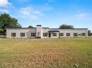 300 Baker Ln, Waco, TX 76706