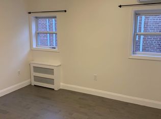17516 73rd Ave, Fresh Meadows, NY 11366