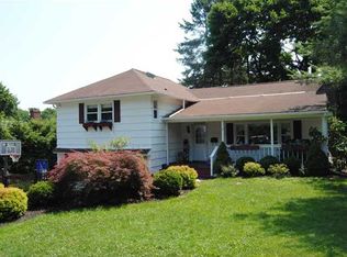 11 Washington St, Cornwall On Hudson, NY 12520