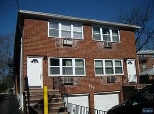 229 Washington Ave #GAR1, Fort Lee, NJ 07024
