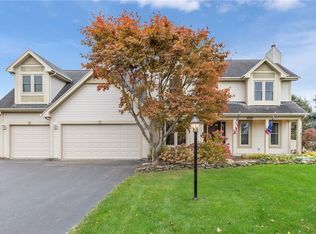 1461 Chigwell Ln N, Webster, NY 14580