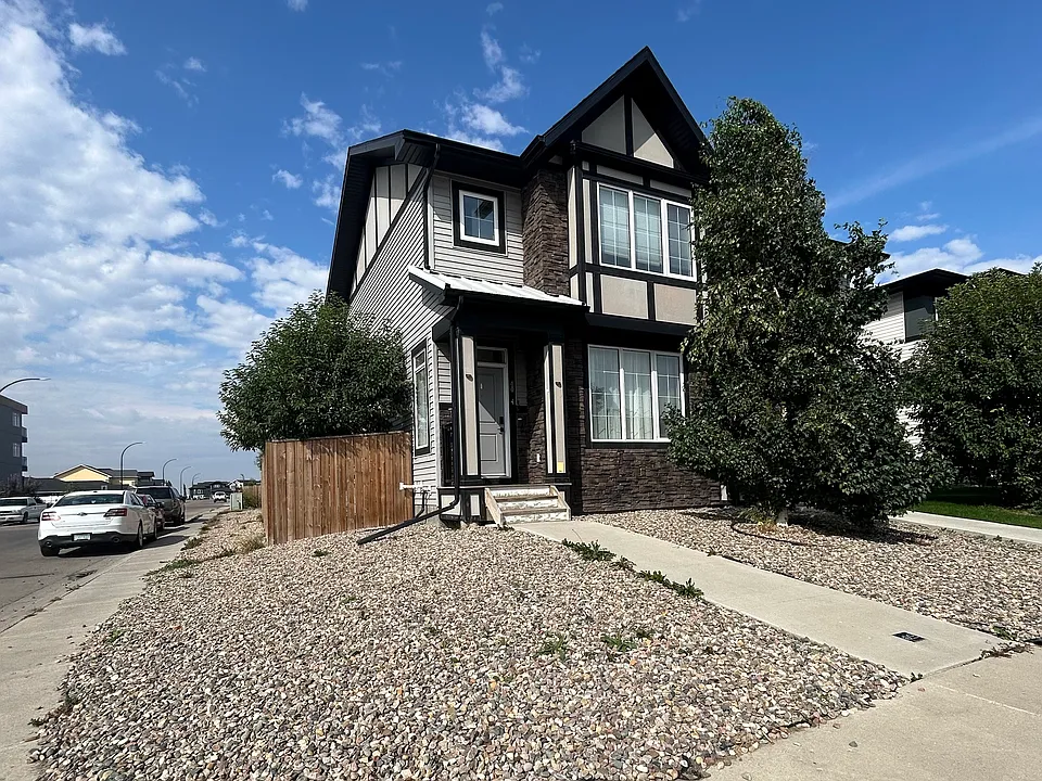 4054 Centennial Dr